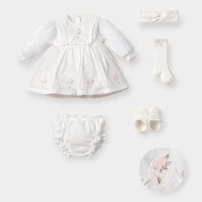 MOON STAR ÇİÇEK NAKIŞLI KIZ SET 3-6 AY (KUTULU)
